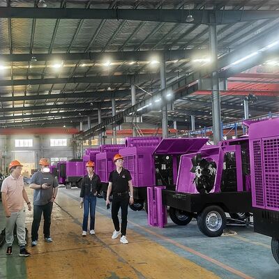 Αεροσυμπιεστής περιστροφικού κοχλία 15HP, κινητός πετρελαιοκίνητος αεροσυμπιεστής μονής βίδας