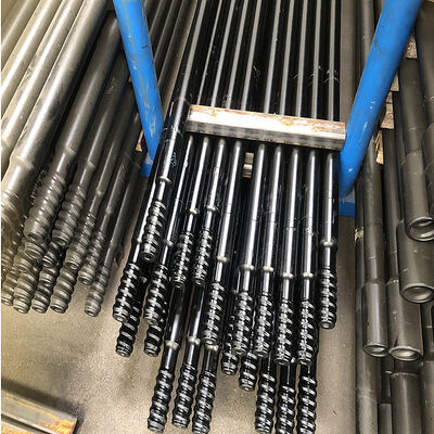 Σωλήνας διάτρησης με σπείρωμα R22 R25 R28 R32 R38 T38 T45 T51 Ανθεκτική στη φθορά ράβδος προέκτασης τρυπανιού βράχου