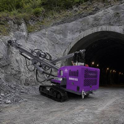 Borehole Drilling Machine Low Failure Rate Convenient Maintenance Hydraulic DTH Drilling Rig Mining Drilling Rig Price