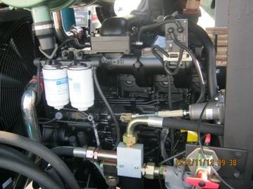 Συμπιεστής βιδών υψηλού diesel με τις ρόδες 25 πίεση εργασίας φραγμών